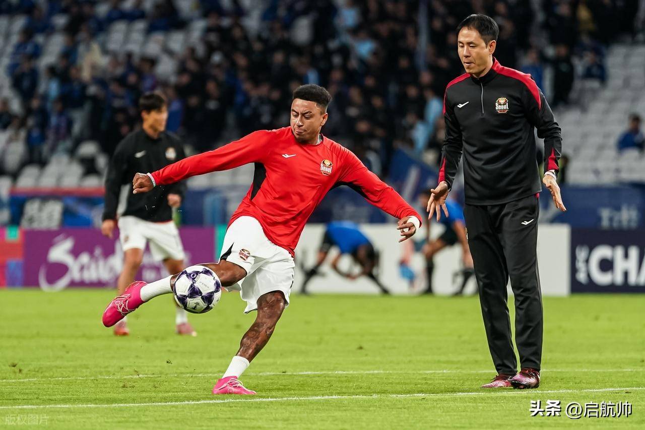 AYX SPORTS-里程碑夜！曼联回应争议，亚冠冲刺阶段刷纪录，管理层满意，更衣室氛围转暖(马龙谈大满贯赛后被恭喜获得亚军)